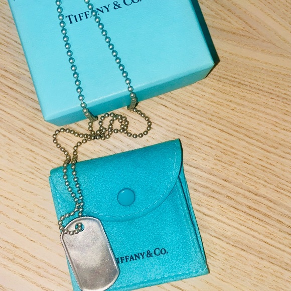 Silver Tag Pendant - Picture 2 of 4